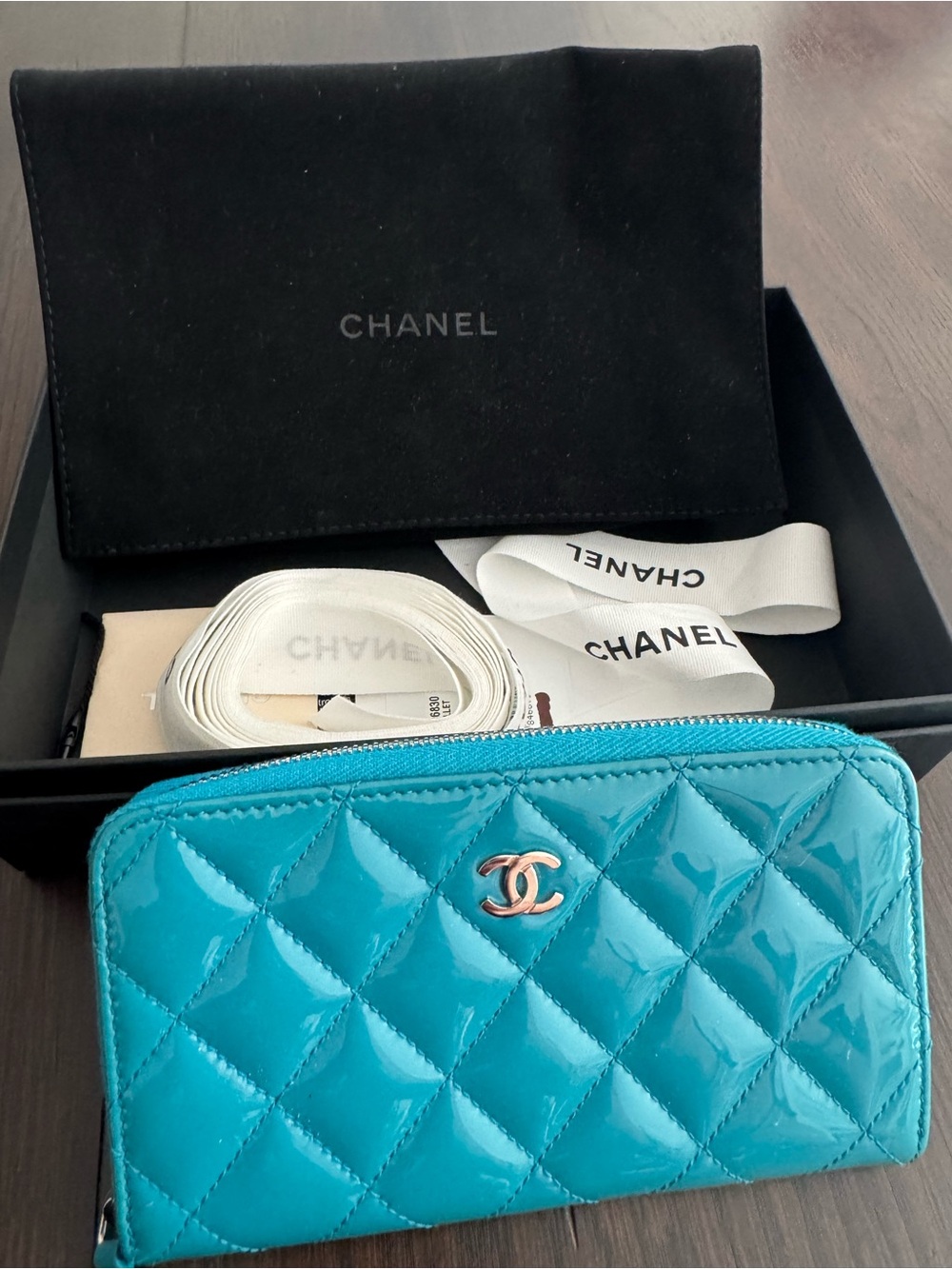 CHANEL Quilted Patent Leather Zip Wallet - Turquoise Blue